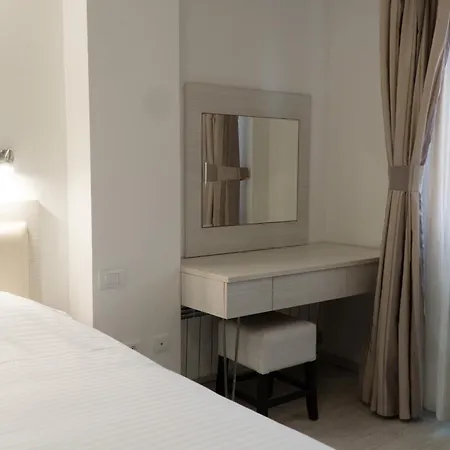 Sienna Skopje