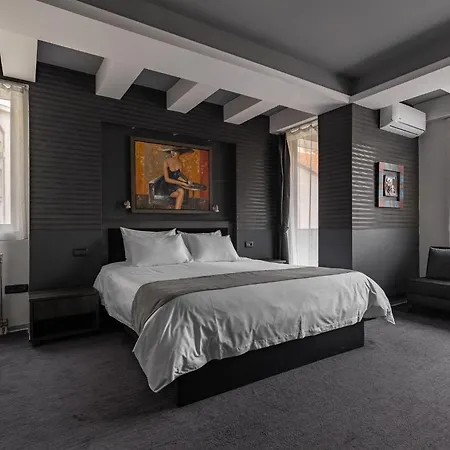 Sienna Aparthotel