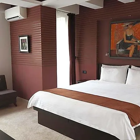 Aparthotel Sienna 4*