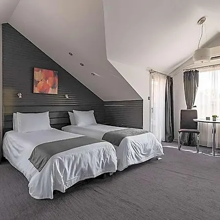 Aparthotel Sienna 4*