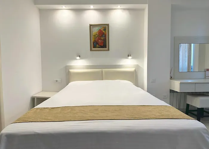 Aparthotel Sienna 4*